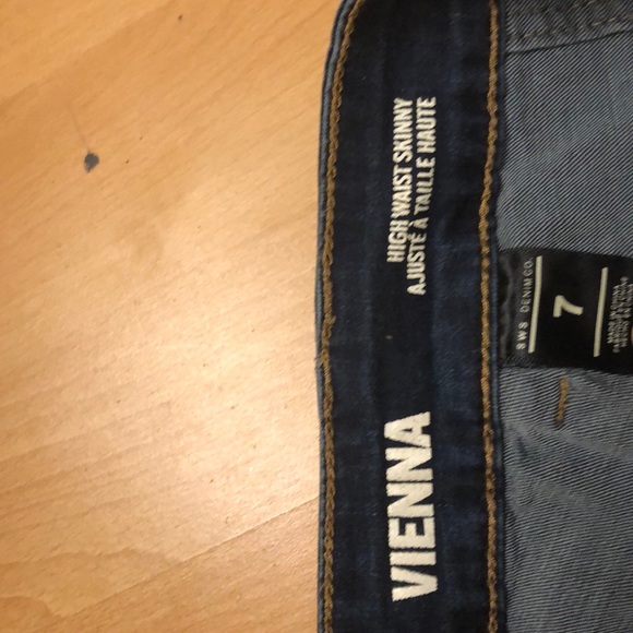 Jeans - Picture 2 of 2